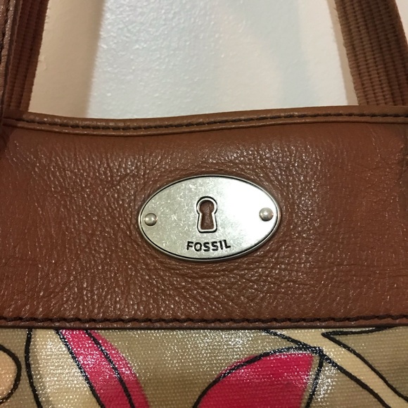 Fossil Floral Large Tote ☀️💐🌺🌸 - Picture 2 of 3